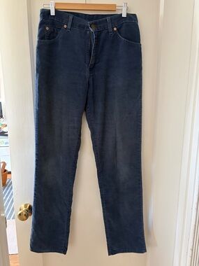 Levi’s Vintage Navy Blue Straight-Leg Corduroy Pants 910